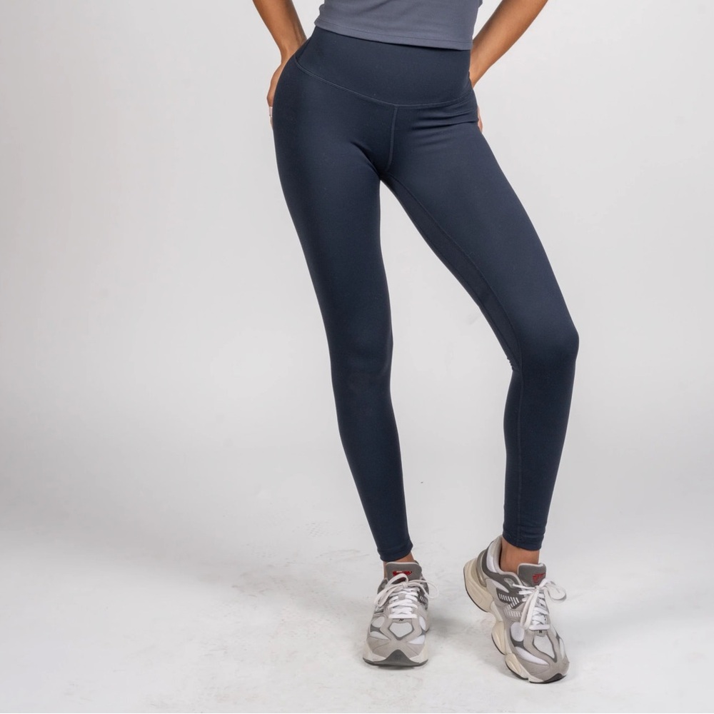 Senita Athletics midnight blue Leggings